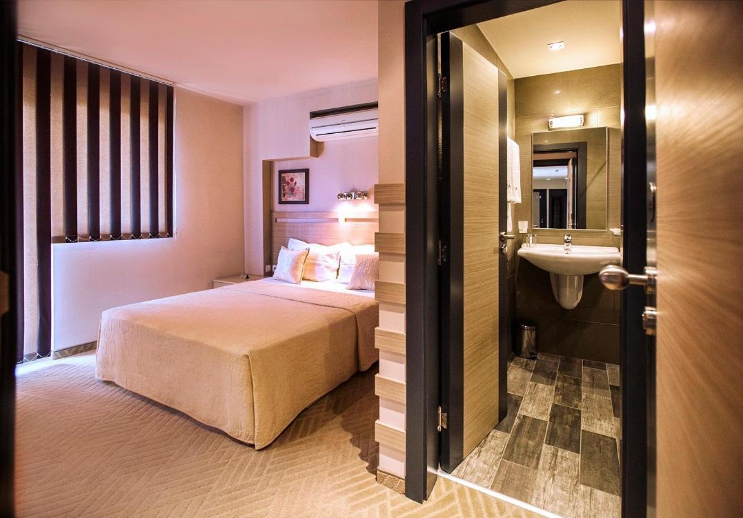 Expo Hotel Plovdiv Eksteriør billede