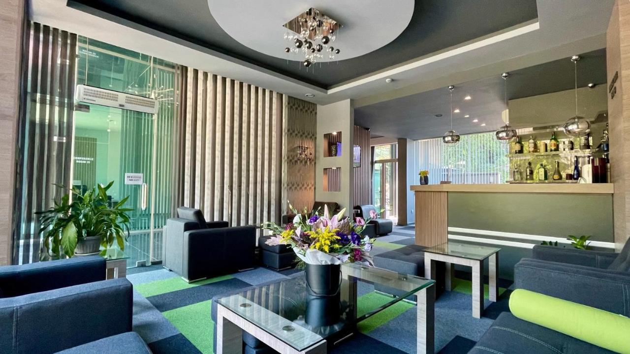 Expo Hotel Plovdiv Eksteriør billede
