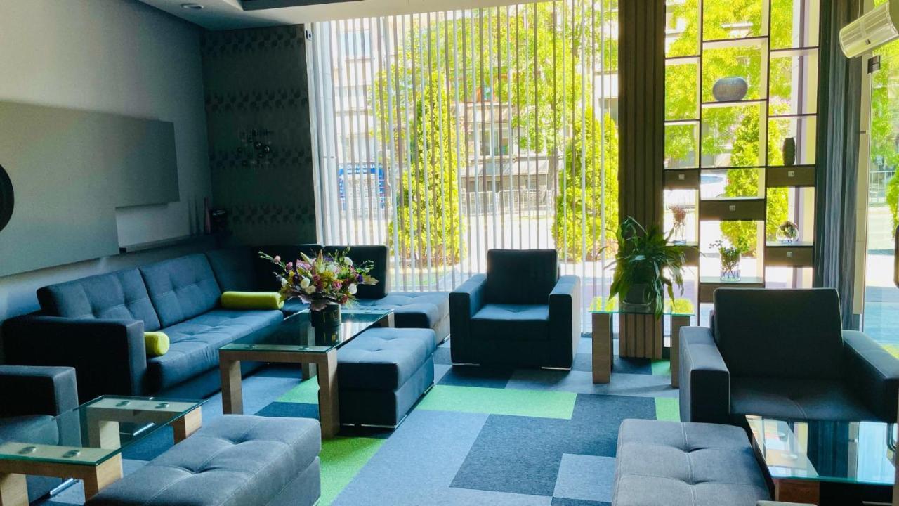 Expo Hotel Plovdiv Eksteriør billede