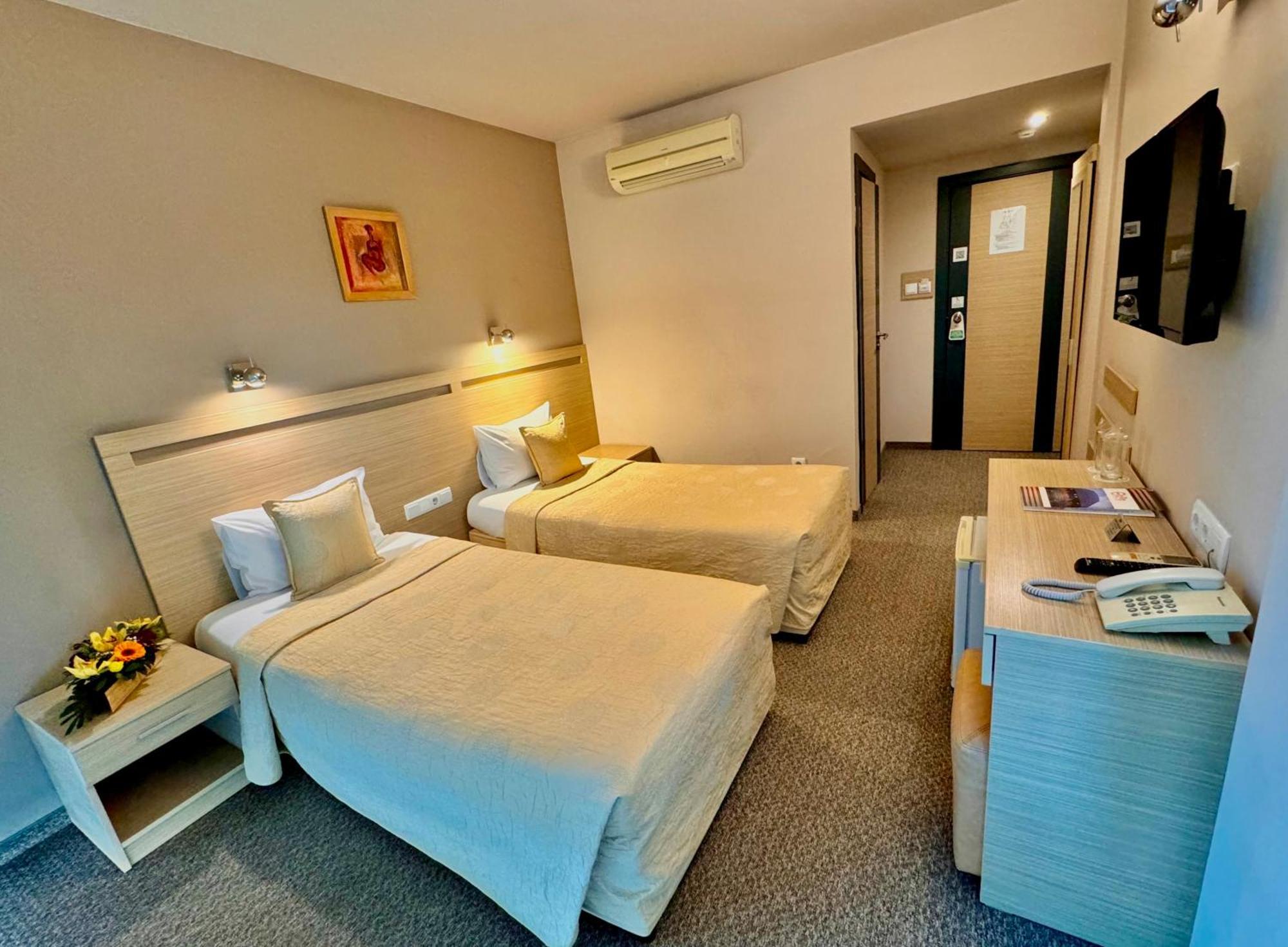 Expo Hotel Plovdiv Eksteriør billede