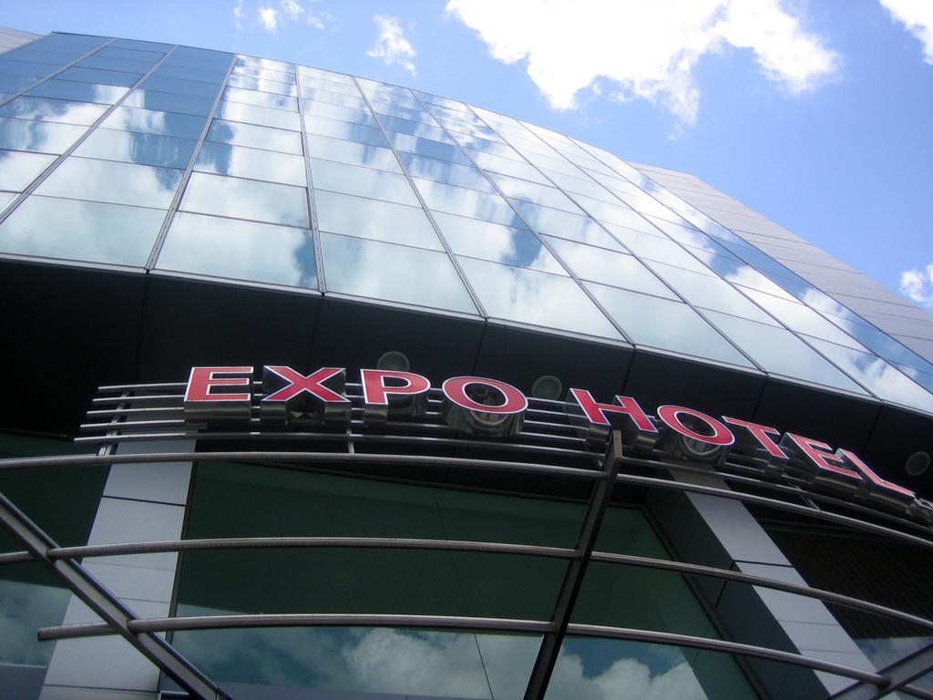 Expo Hotel Plovdiv Eksteriør billede